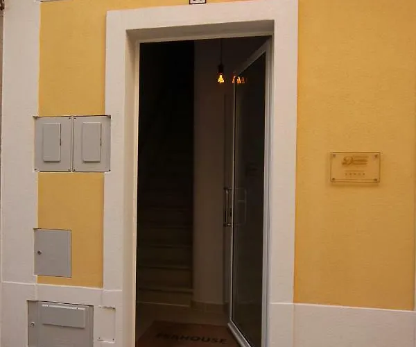 Casa Do Terraco * נאזרה